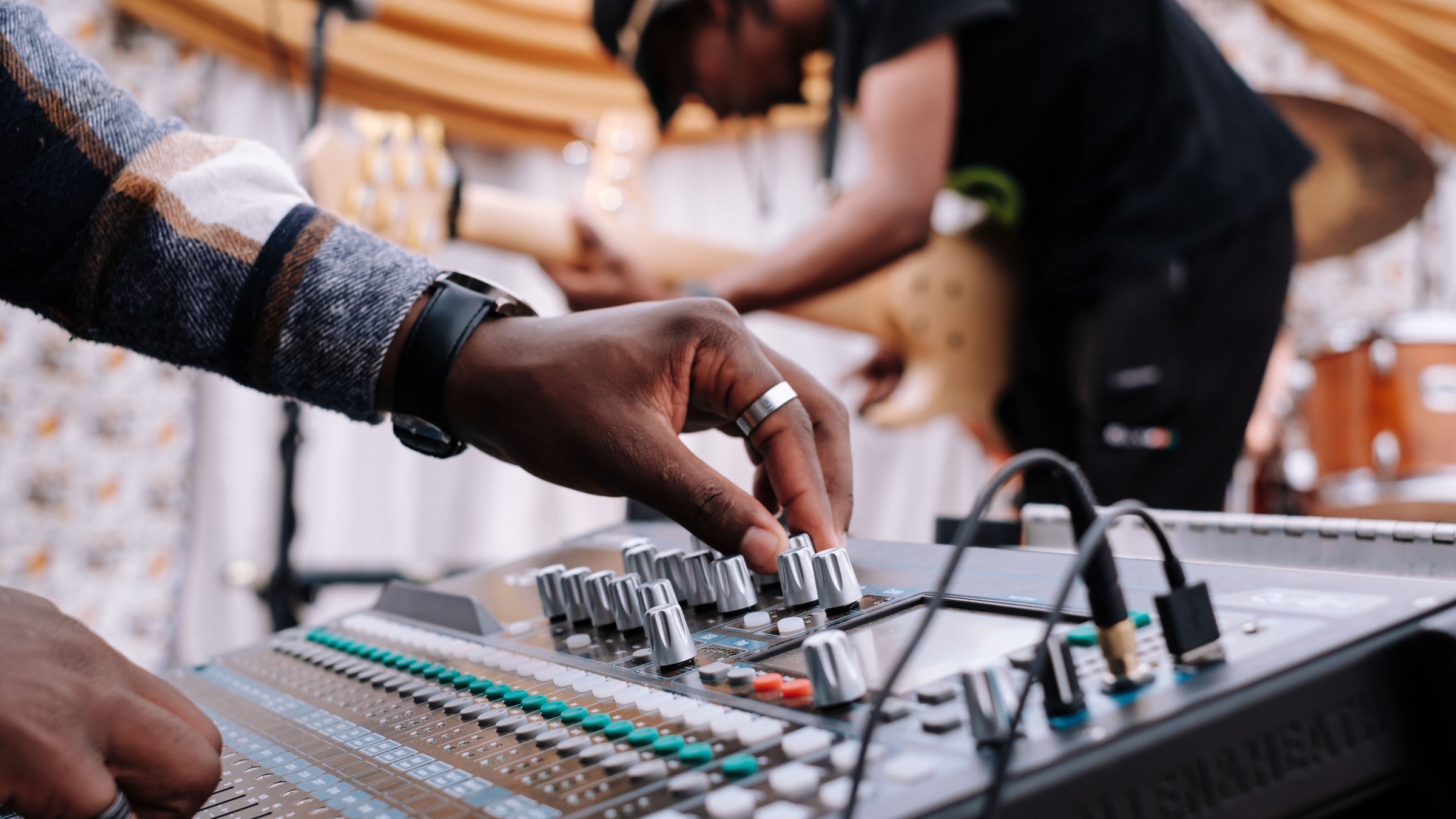 A student using tech at Music Crossroads